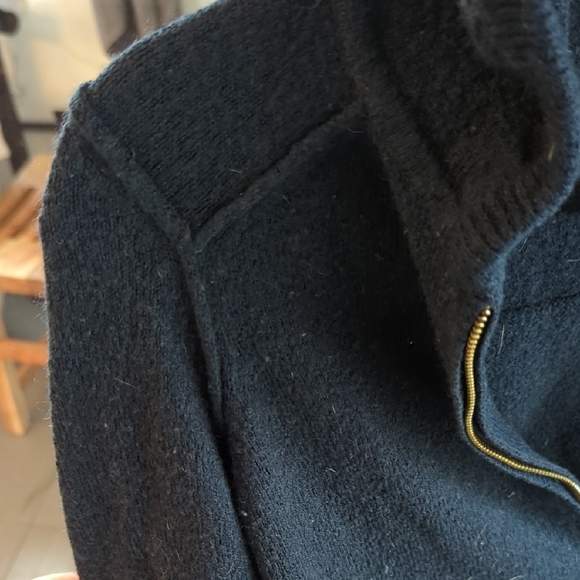 GAP Women's Navy Blue Full-Zip Hooded Sweater - Picture 4 of 4